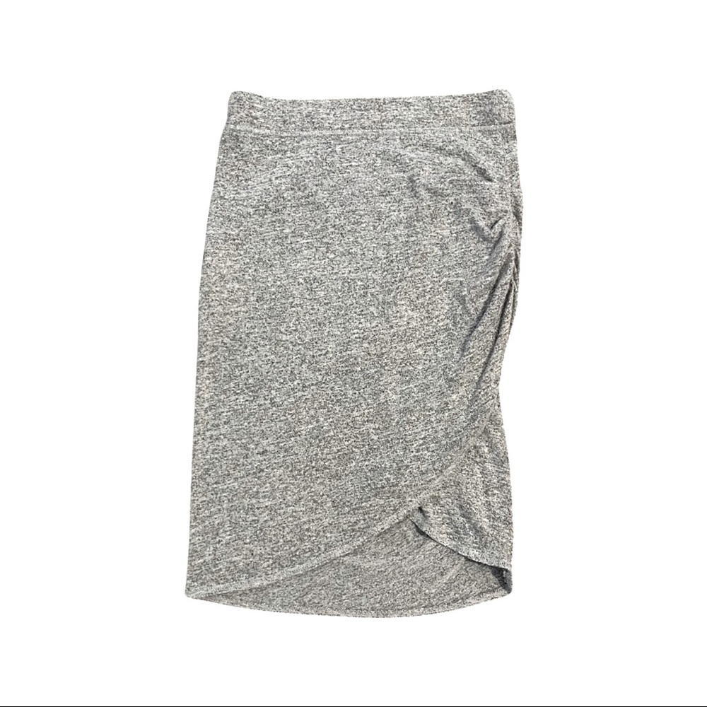 Casual// Aritzia skirt